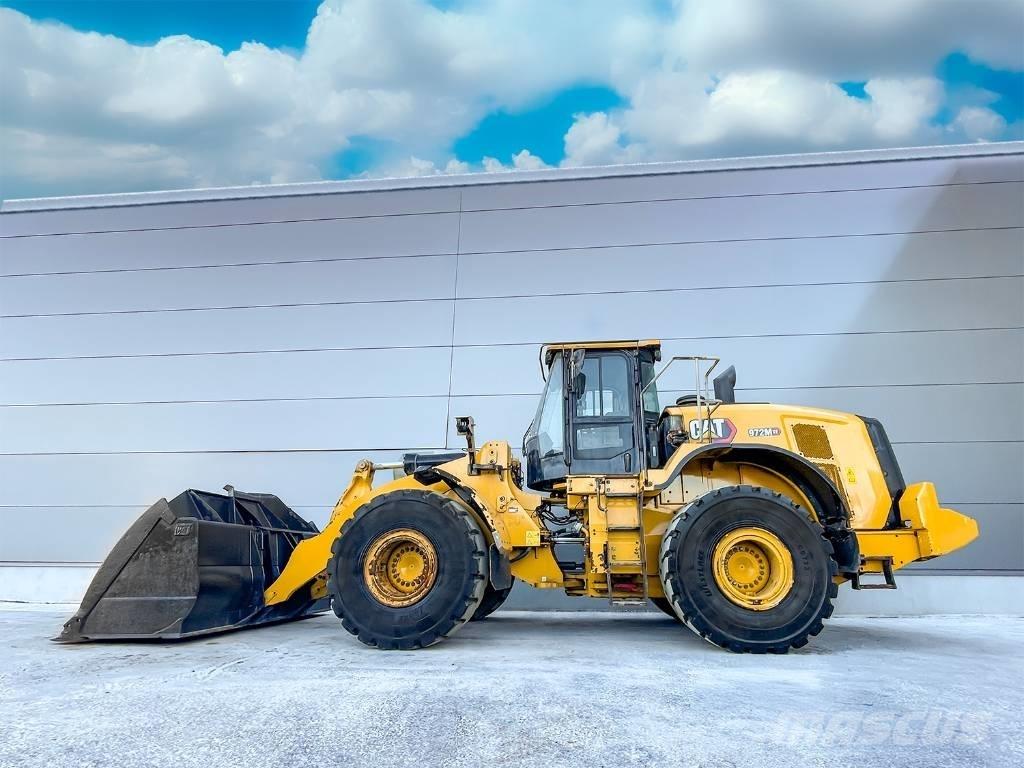 CAT 972M Kolové nakladače