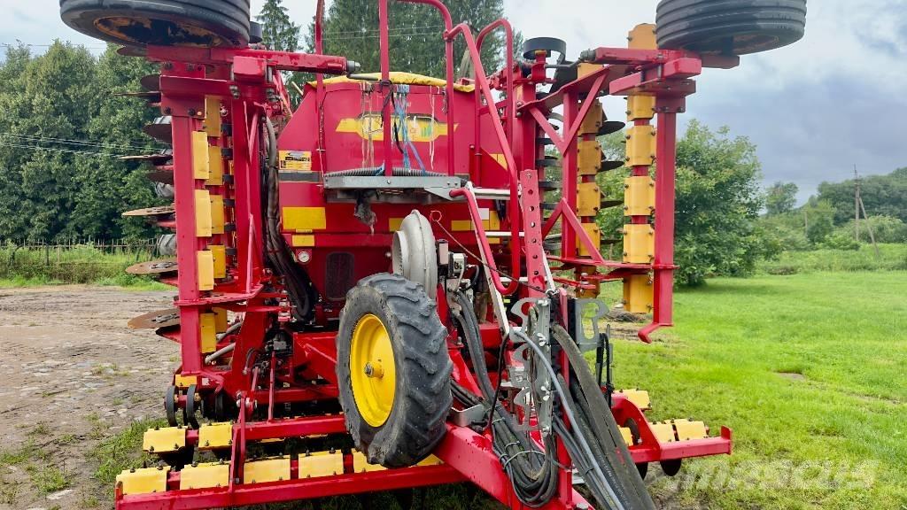 Väderstad RapidA600S Mechanické secí stroje