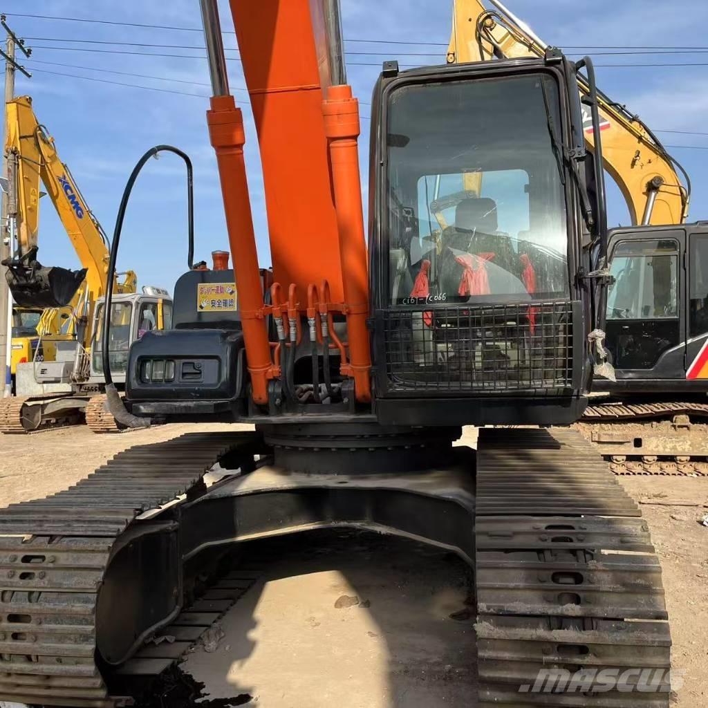 Hitachi ZX 160 Midi rýpadla 7t - 12t