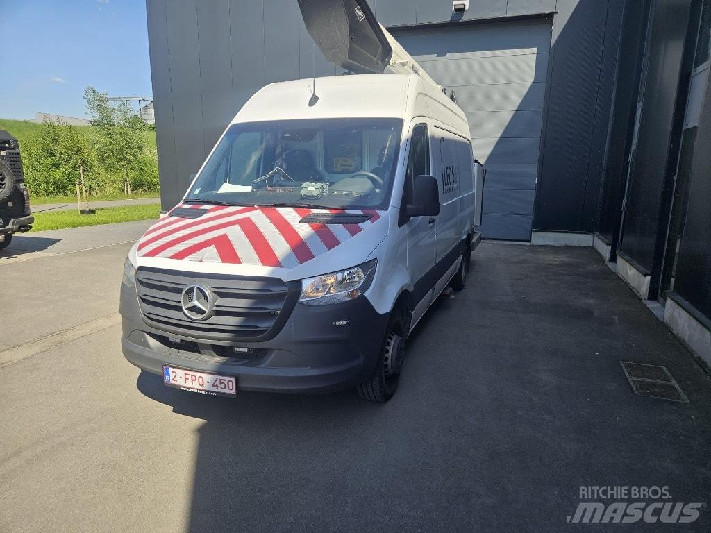 VERSALIFT VT 145 F Autoplošiny