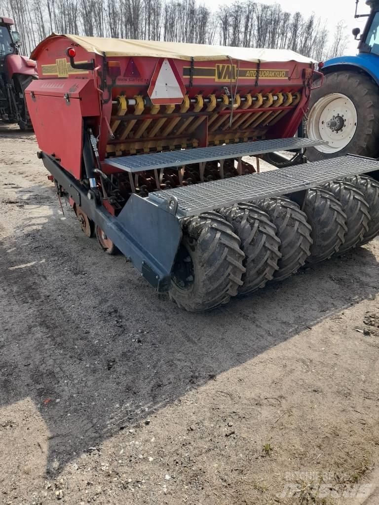 VM 250 Mechanické secí stroje
