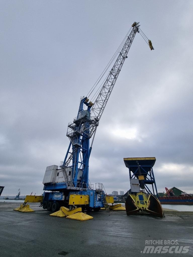 Fantuzzi MHC130 Přístavní jeřáby