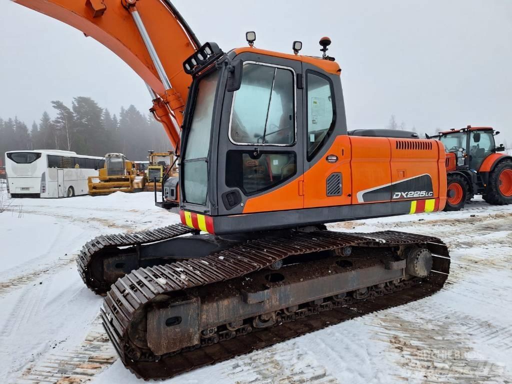 Doosan DX 225 LC Pásová rýpadla