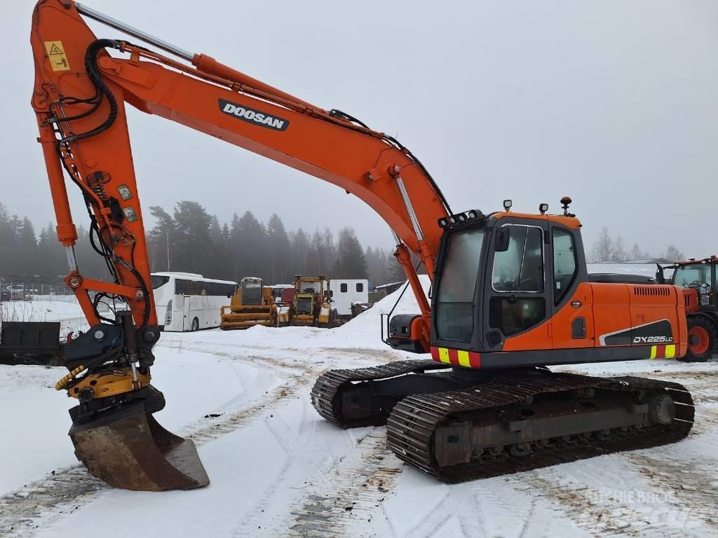 Doosan DX 225 LC Pásová rýpadla