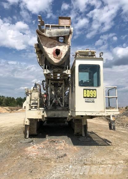 Sandvik D45KS Povrchové vrtací stroje