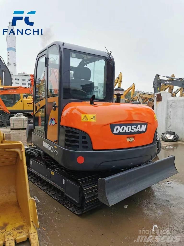 Doosan DH 60-7 Mini rýpadla < 7t