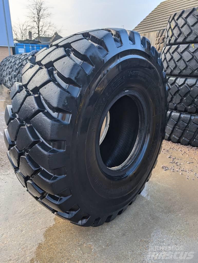 Bridgestone VLTS Pneumatiky, kola a ráfky
