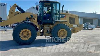 CAT 938M Kolové nakladače