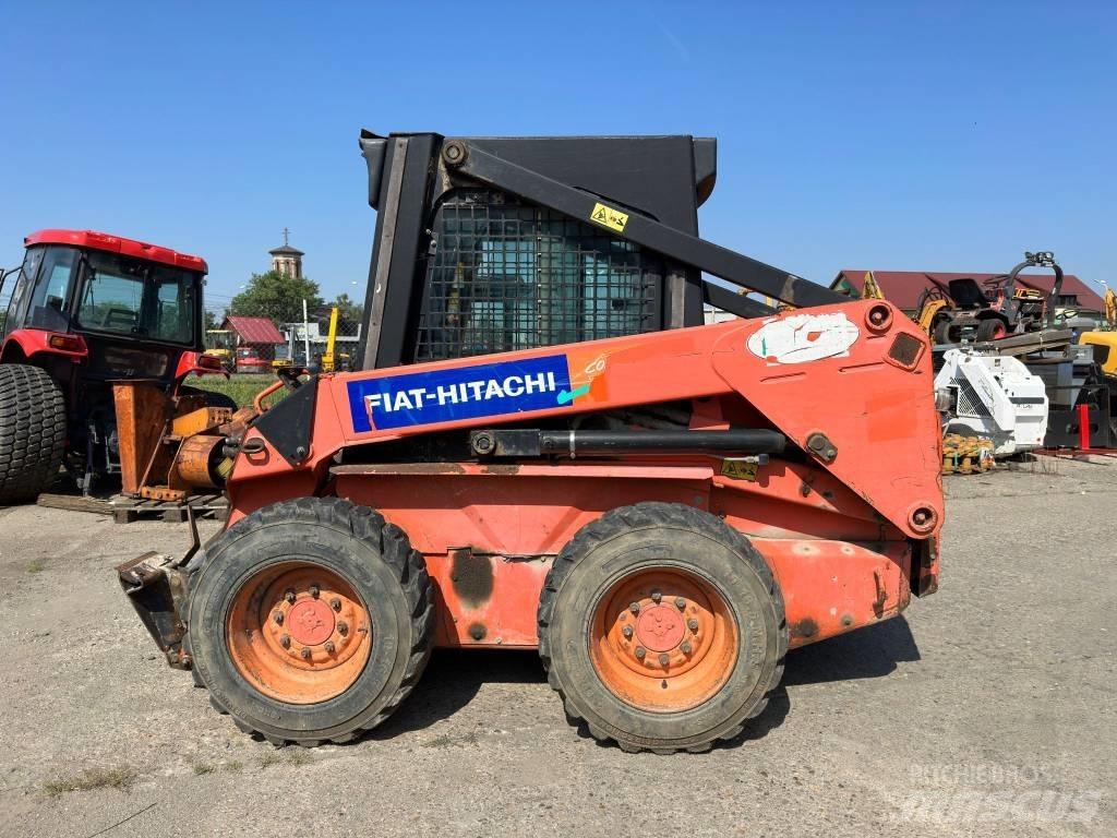 Fiat-Hitachi SL55B Smykem řízené nakladače