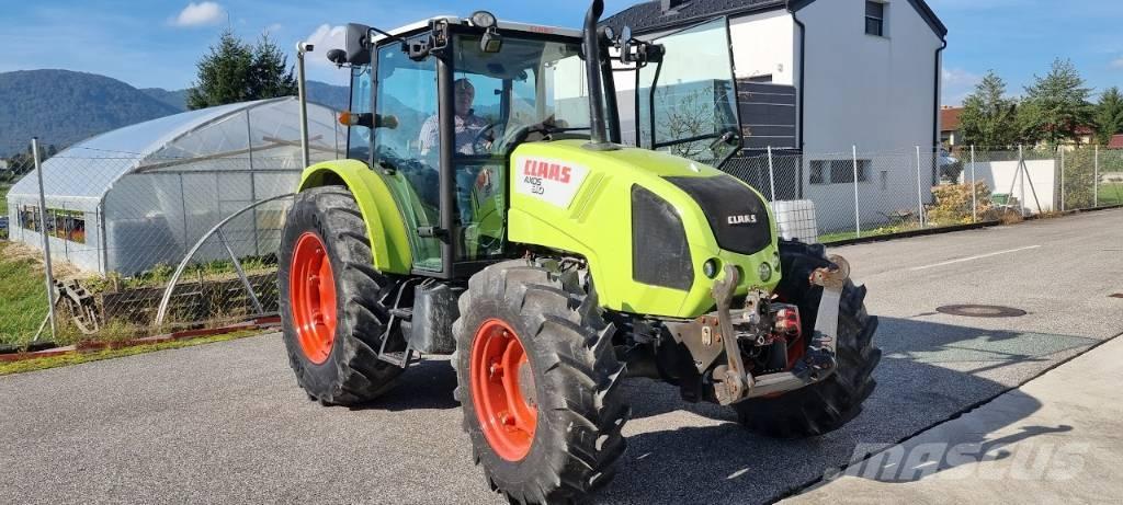 CLAAS AXOS 310 Traktory