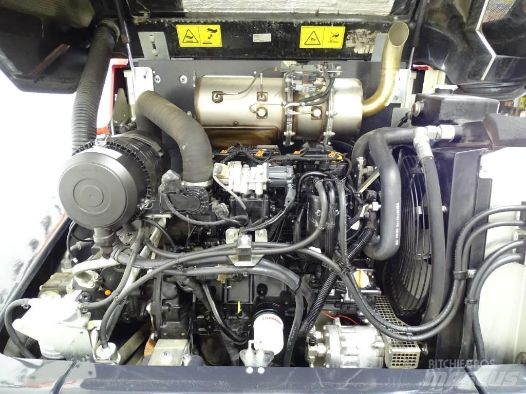 Yanmar V80-5 Kolové nakladače