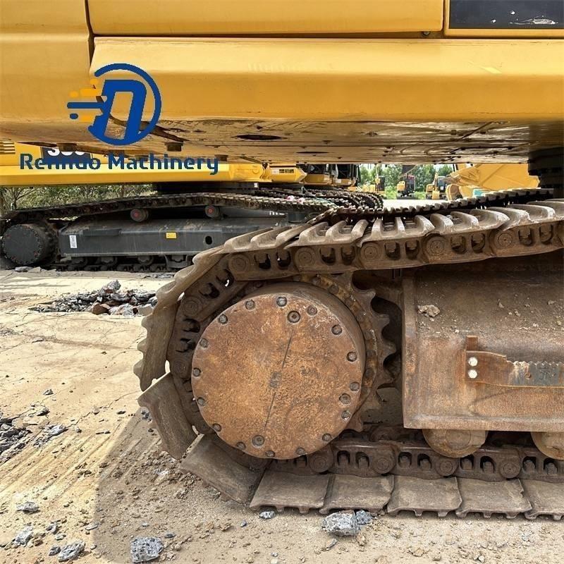 Komatsu PC 400-7 Pásová rýpadla