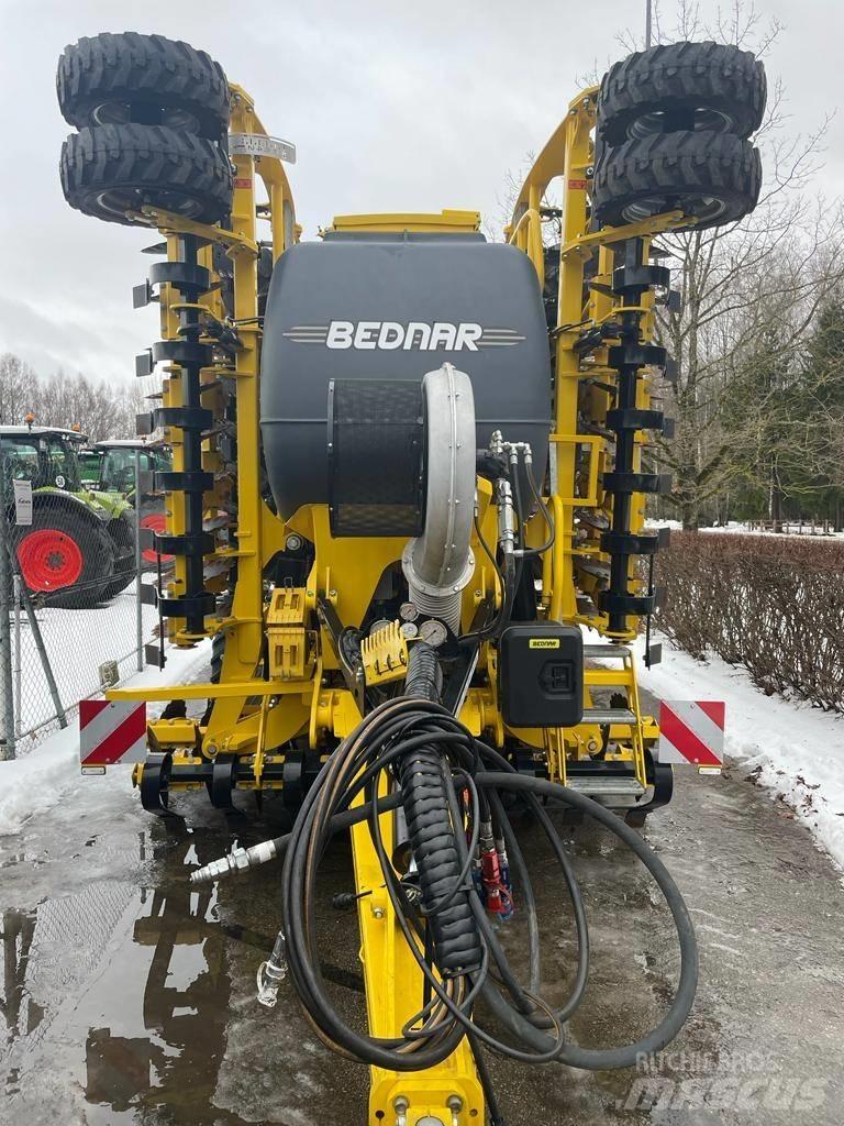 Bednar Omega 8000 FL Kombinované secí stroje