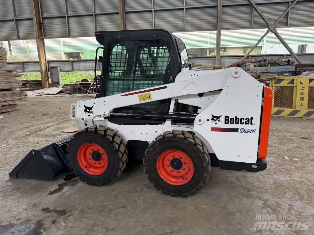 Bobcat S 550 Smykem řízené nakladače