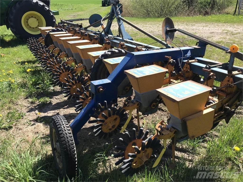 Kleine Uni Corn 3 Mechanické secí stroje