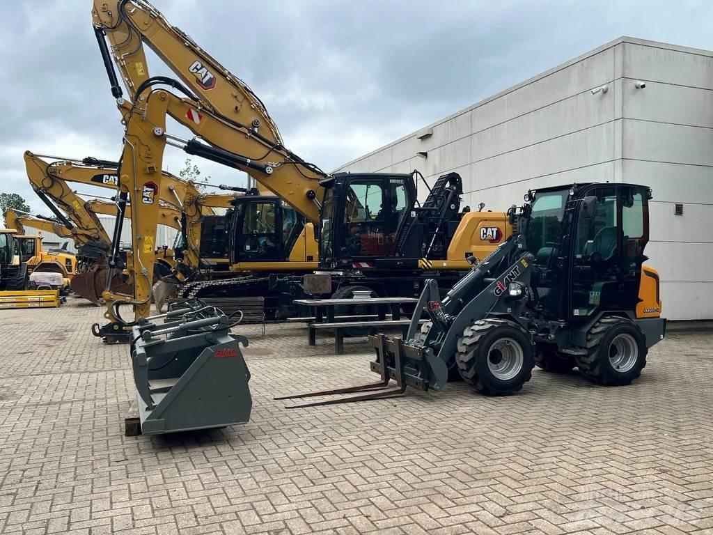 GiANT G2200HD Kolové nakladače