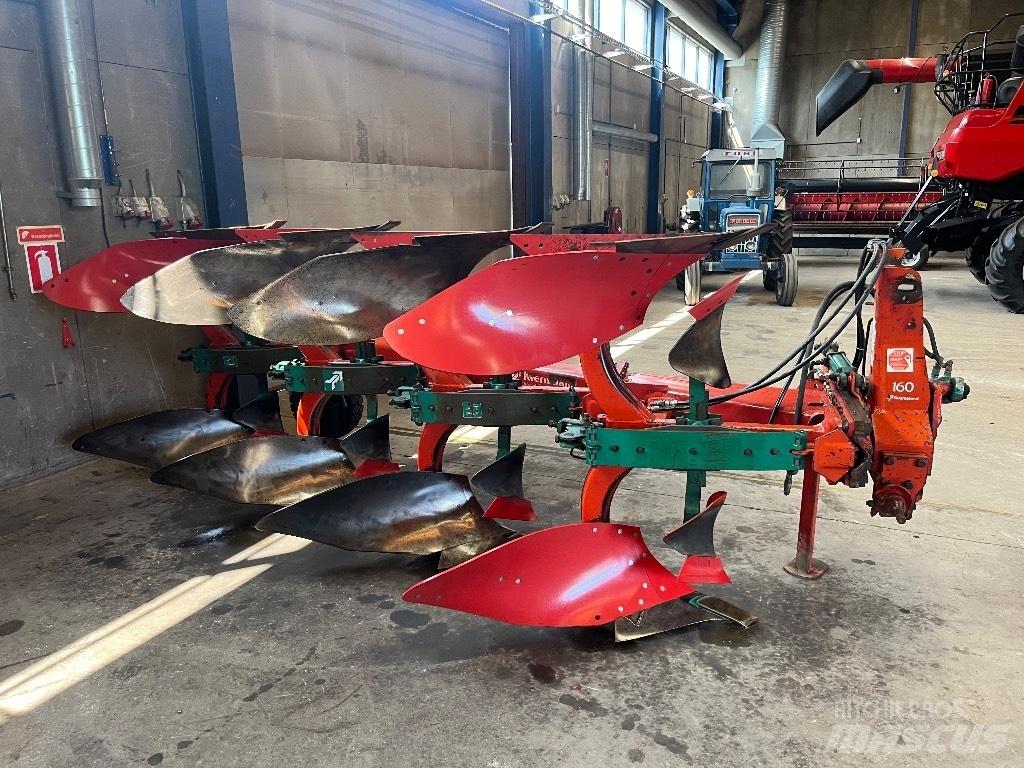 Kverneland F 160 Oboustranné pluhy