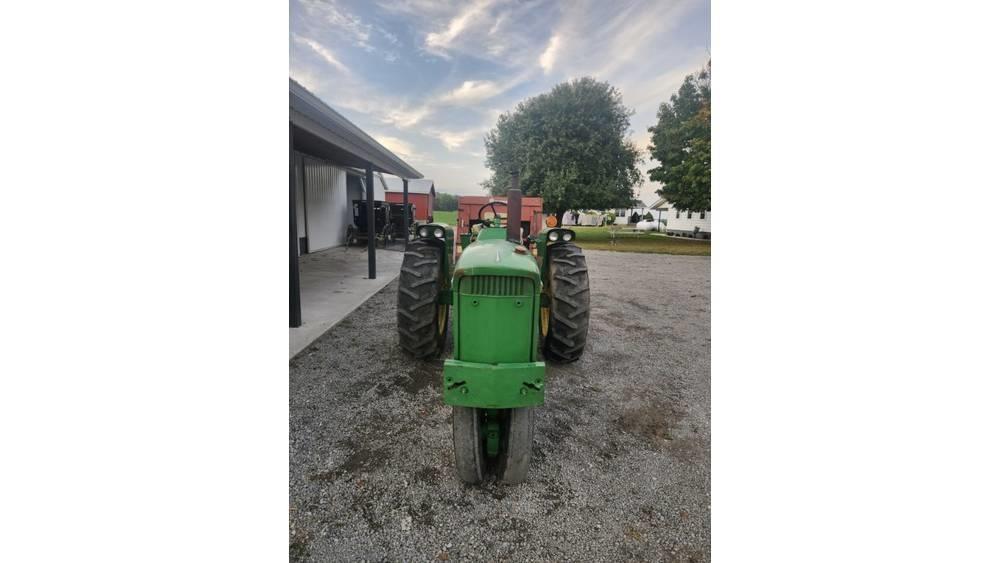 John Deere 3020 Traktory
