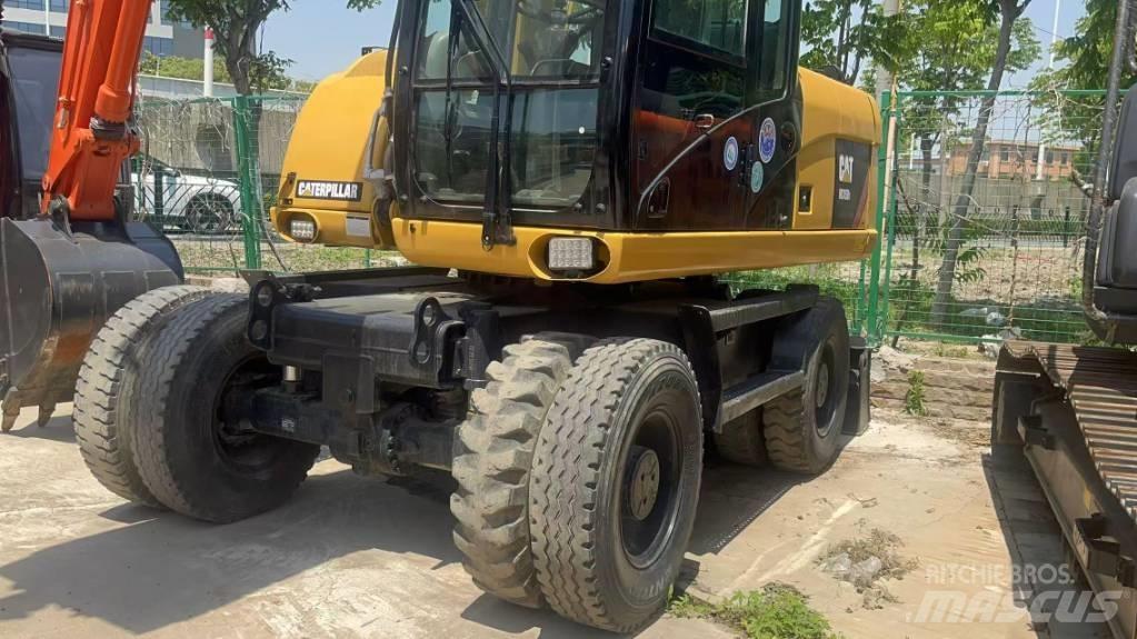 CAT 315 D Kolová rýpadla