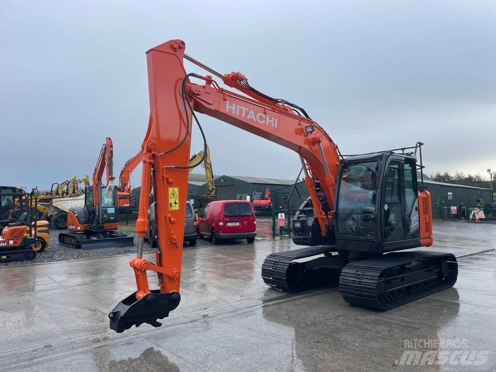 Hitachi ZX 135 US-6 Pásová rýpadla