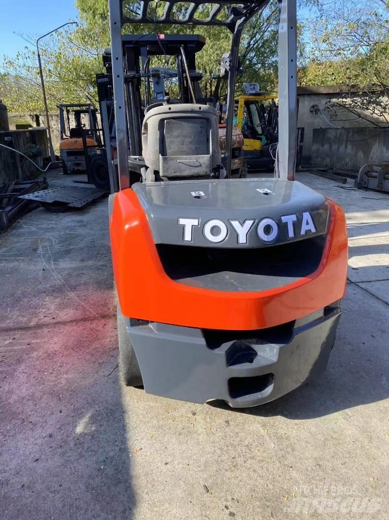 Toyota FD 30 Dieselové vozíky