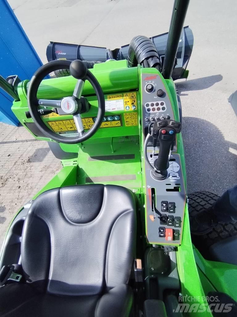 Avant 860 i Nosiče nářadí