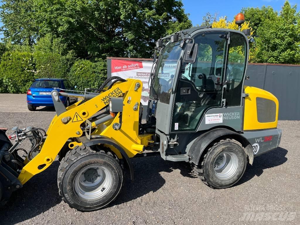 Wacker Neuson WL 32 Kolové nakladače