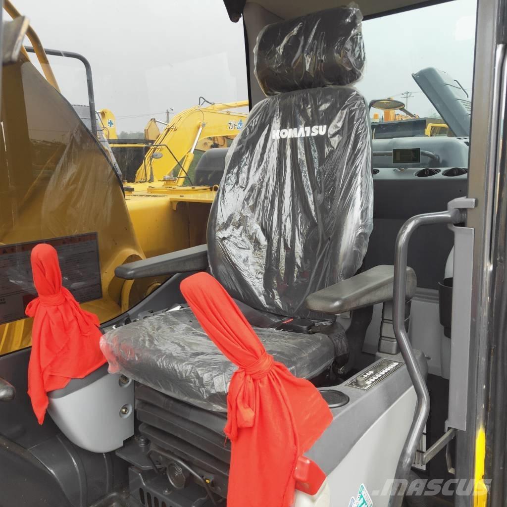 Komatsu PC200-8 Pásová rýpadla