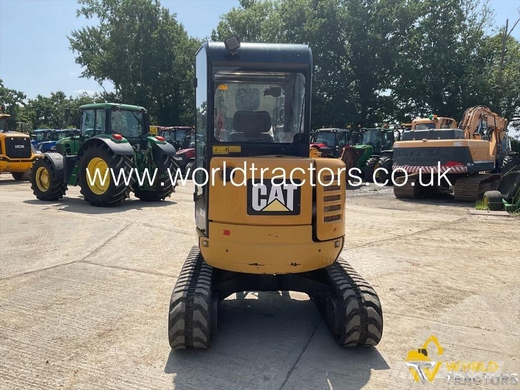 CAT 302.7 D Mini rýpadla < 7t
