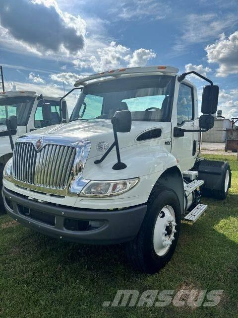 International MV607 Tahače