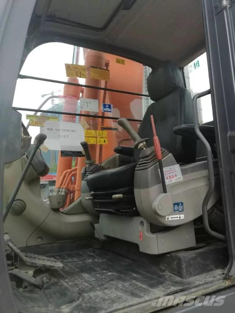 Hitachi zx200 Pásová rýpadla