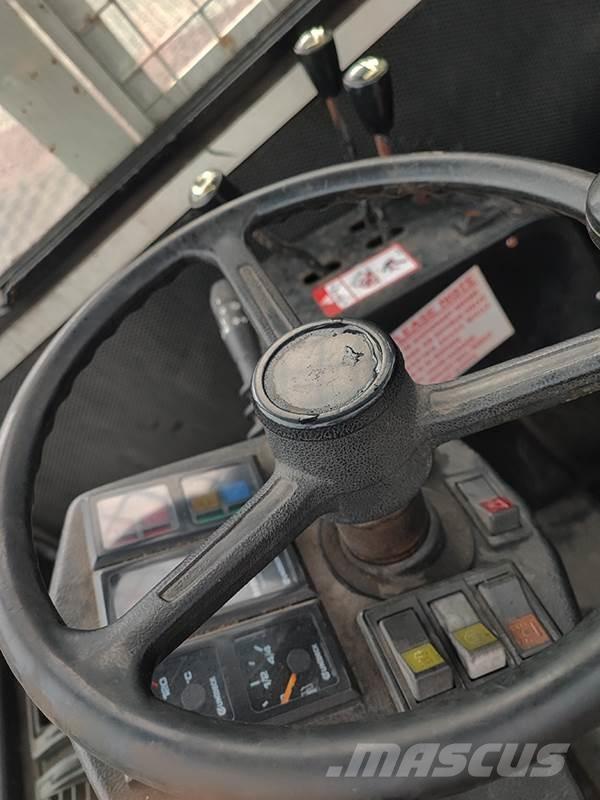 Commander C40SA Vysokozdvižný vozík s bočním ložením