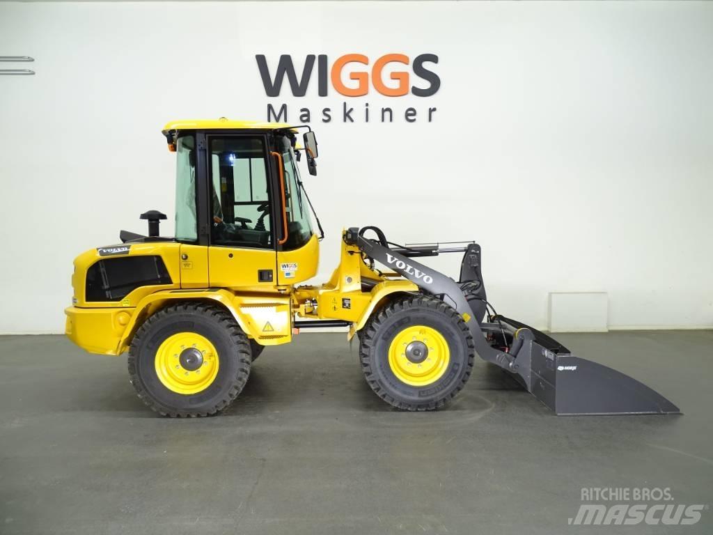 Volvo L30 HS Kolové nakladače