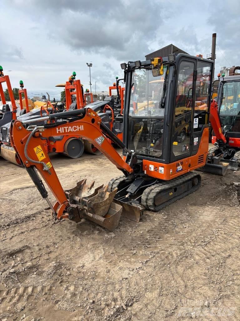 Hitachi ZX 19-6 Mini rýpadla < 7t