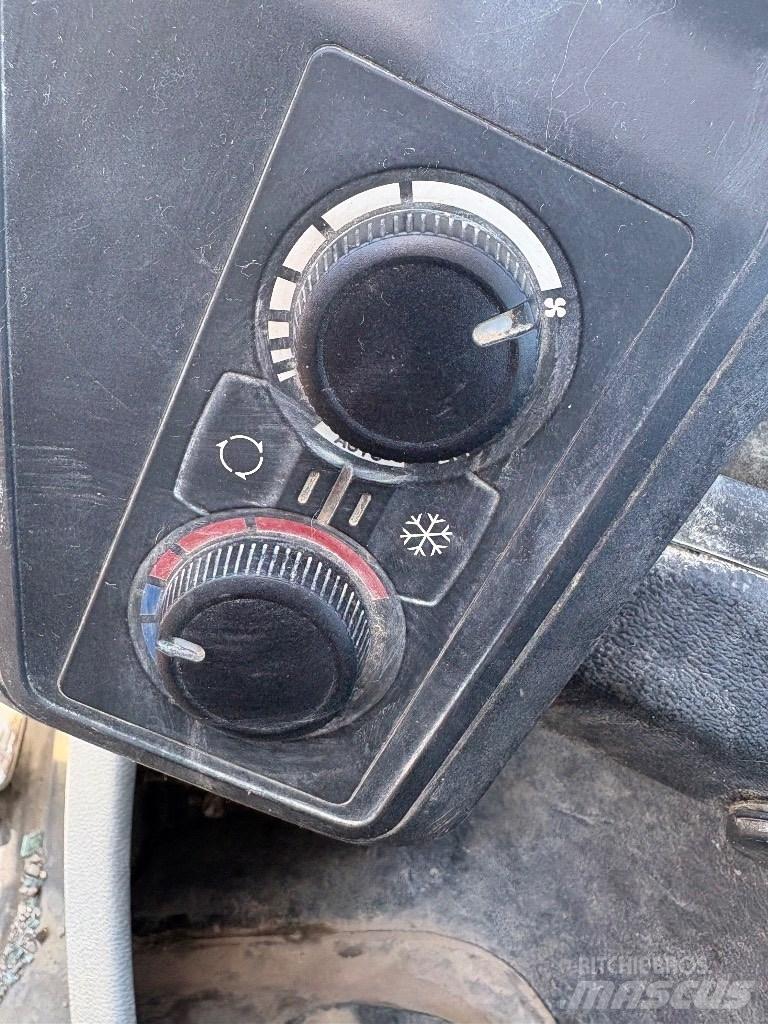 Wacker Neuson EZ 80 Midi rýpadla 7t - 12t