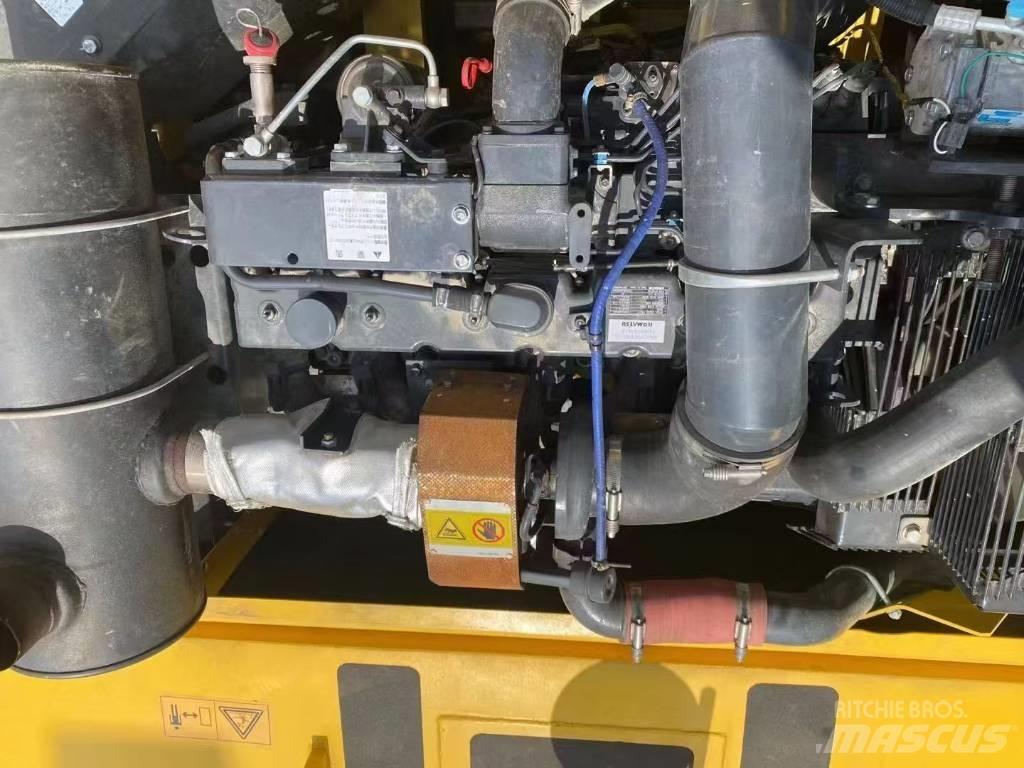 Komatsu 350-7 Pásová rýpadla