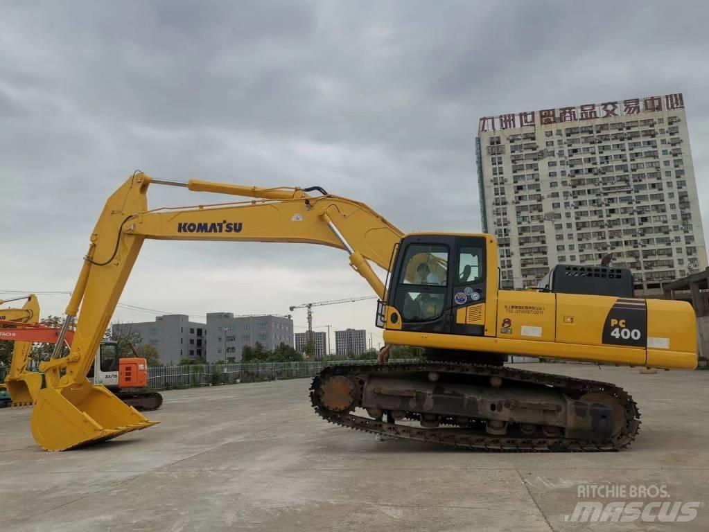 Komatsu PC 400-8 Pásová rýpadla