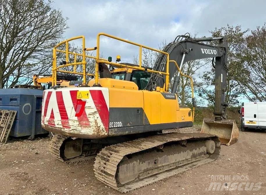 Volvo EC 220 DL Pásová rýpadla