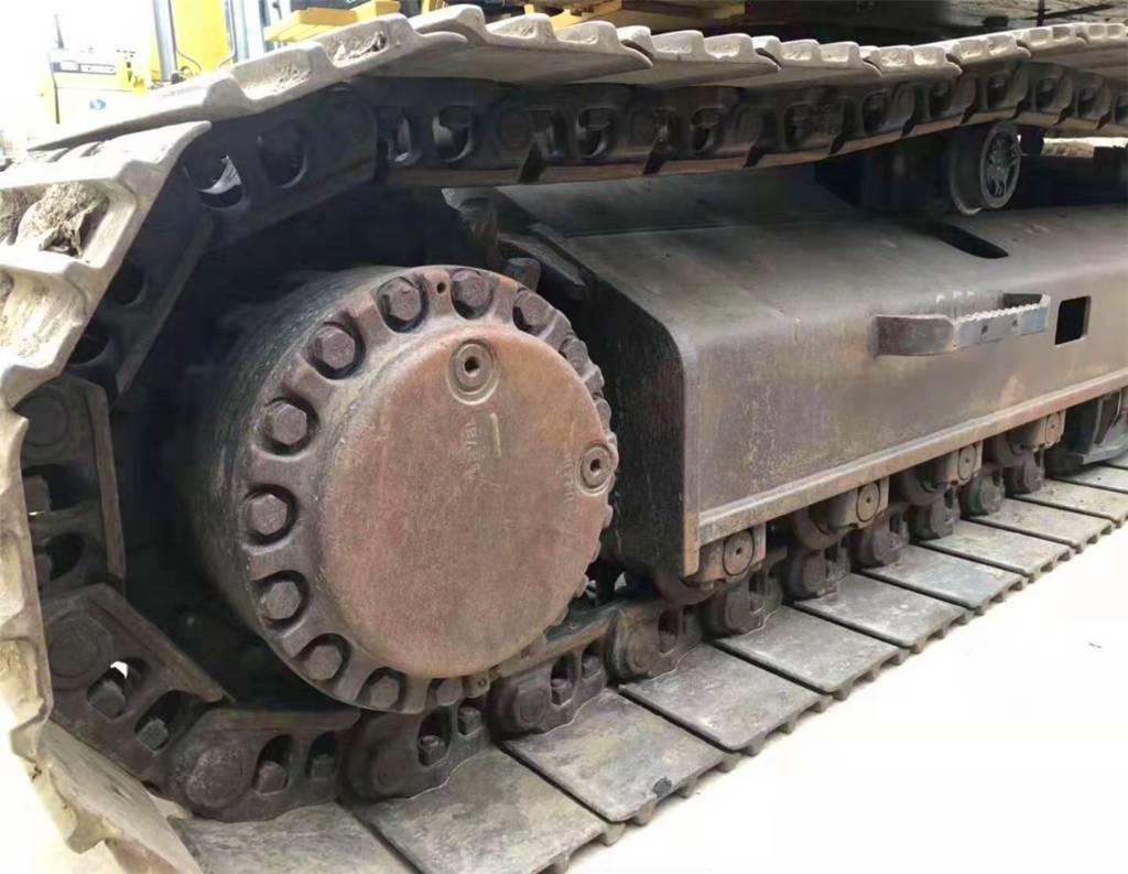 CAT 329D Pásová rýpadla