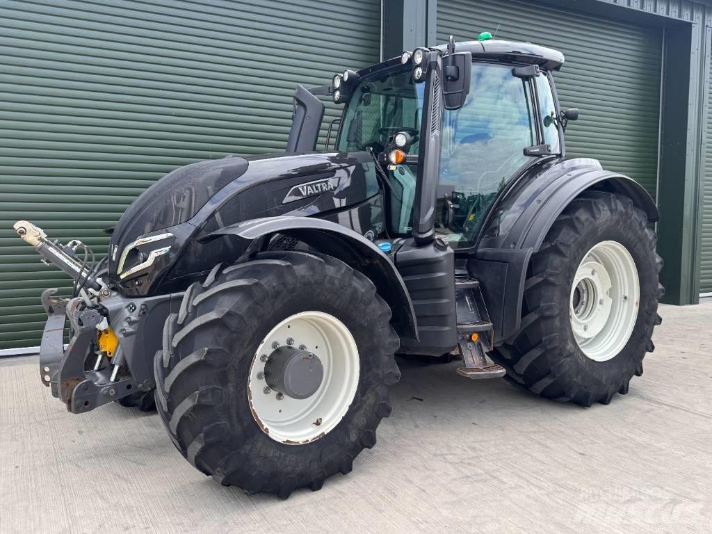 Valtra T 235 Direct Traktory