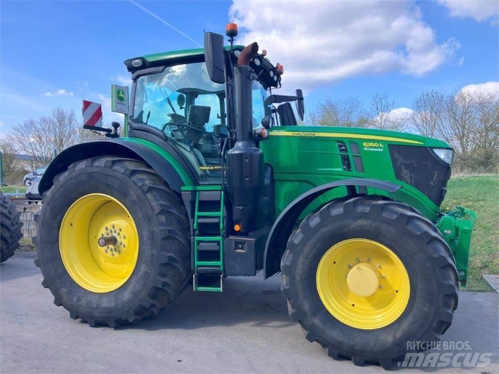 John Deere 6250R Traktory