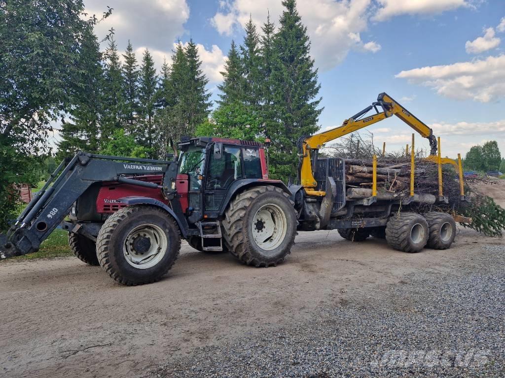 Valtra 8450 Hitech Traktory