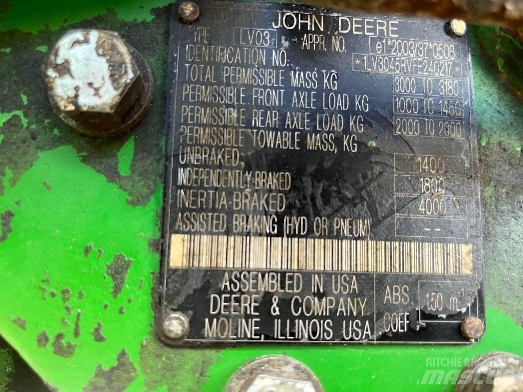 John Deere 3045 R Kompaktní traktory