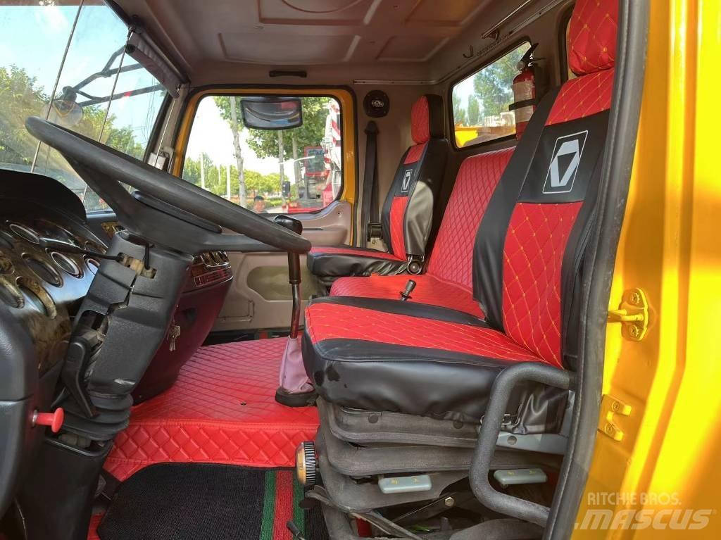 XCMG QY70K-II Univerzální terénní jeřáby
