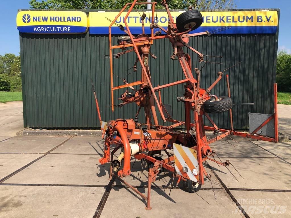 Kuhn GF 6301 M H O Obraceče a shrabovače sena
