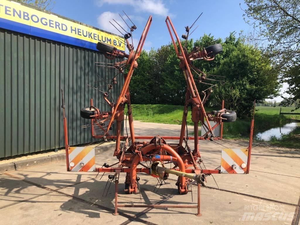 Kuhn GF 6301 M H O Obraceče a shrabovače sena