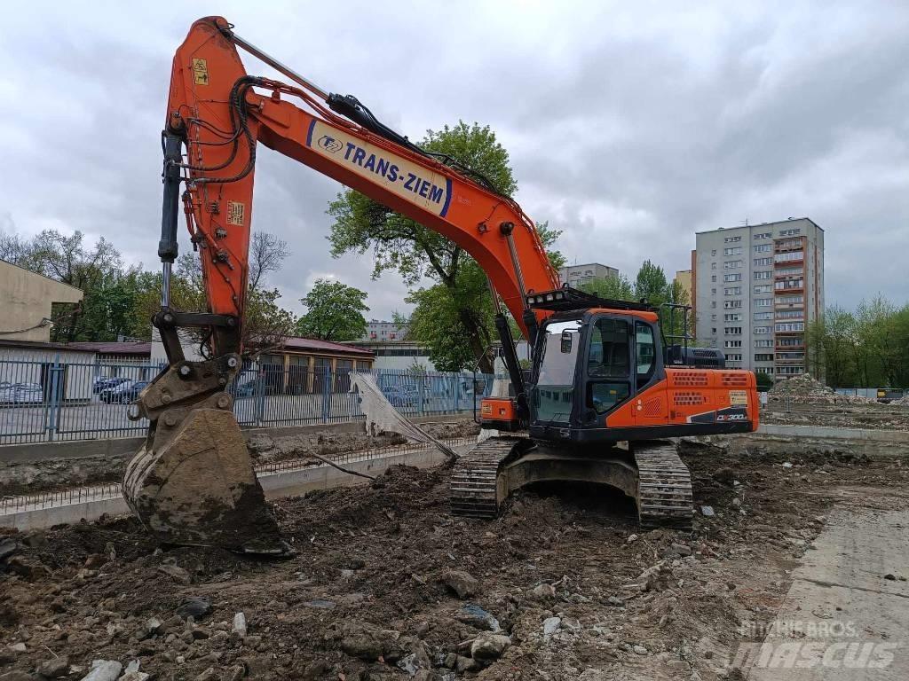 Doosan DX 300 LC-5 Pásová rýpadla