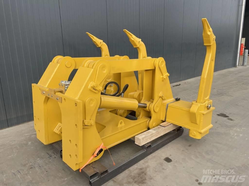 Komatsu D85 Půdní rozrušovače