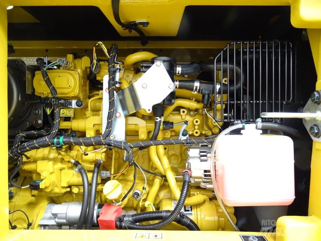CAT 308 CR Midi rýpadla 7t - 12t