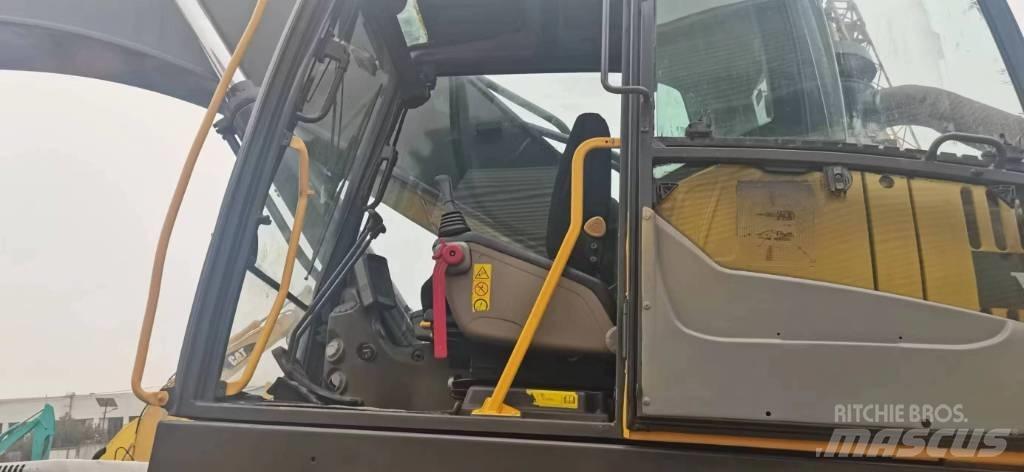 Volvo EC 480 D L Pásová rýpadla